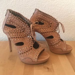 Sam Edelman nude with gold studs heels